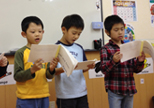 プリンス英米学院　西新潟校　夏期講習・冬季講習　子どもたちが発音を練習しています